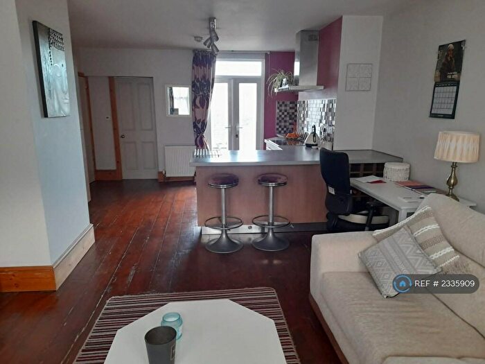 1 Bedroom Flat To Rent In Browning Road, Plymouth, PL2