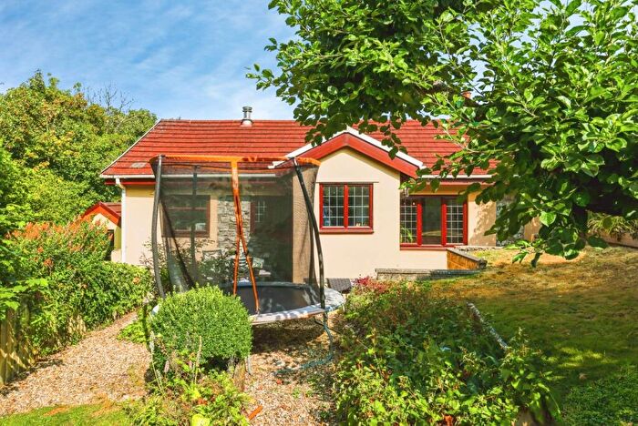 3 Bedroom Detached House For Sale In Bolahaul Road, Cwmffrwd, Carmarthen, Carmarthenshire, SA31