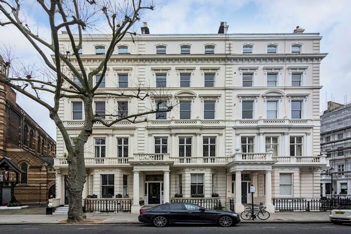 3 Bedroom Flat To Rent In Queen's Gate, London, SW7