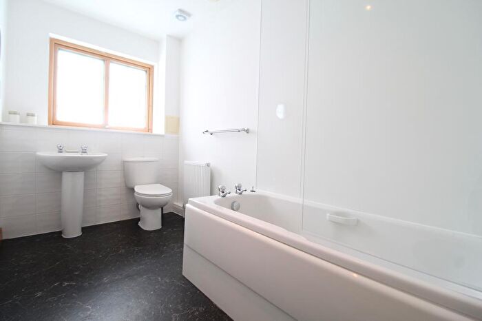 2 Bedroom Flat To Rent In John Street, First Floor, AB21