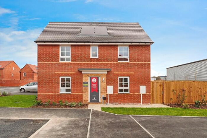 3 Bedroom Semi-Detached House For Sale In Wheatstone Way, Beeston, Nottingham, Nottinghamshire, NG9