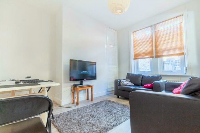 4 Bedroom Terraced House To Rent In Ripon Gardens, Jesmond Vale, Newcastle Upon Tyne, NE2