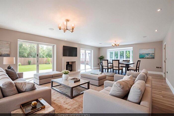 7 Bedroom Detached House For Sale In Ashleigh Coach House, Whitley Hill, Henley-in-Arden, B95