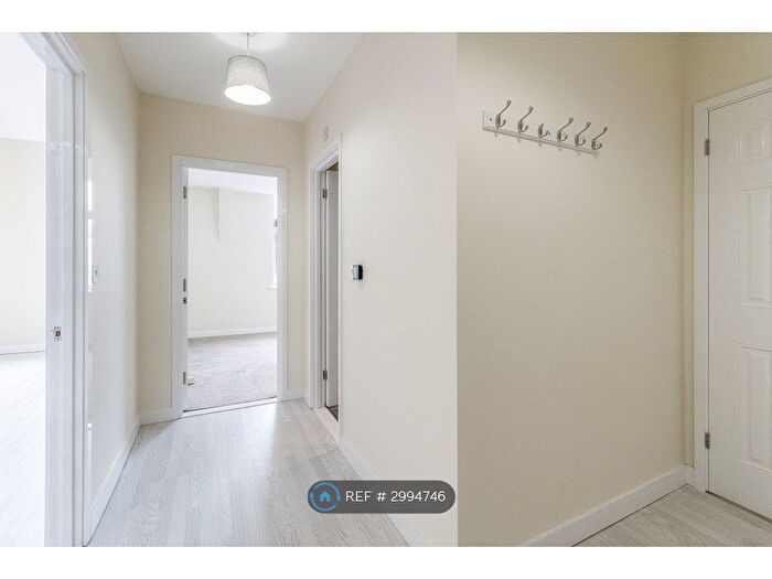 1 Bedroom Flat To Rent In Cannon Street, Wellingborough, NN8