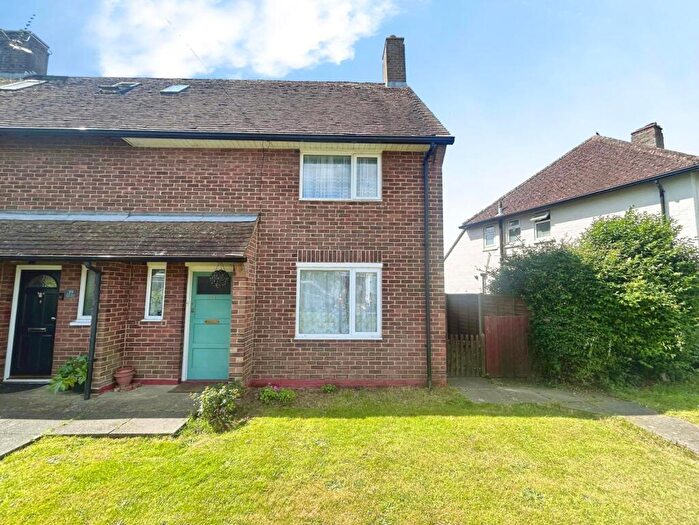 2 Bedroom End Of Terrace House For Sale In Manor Road, Emsworth, West Sussex, PO10