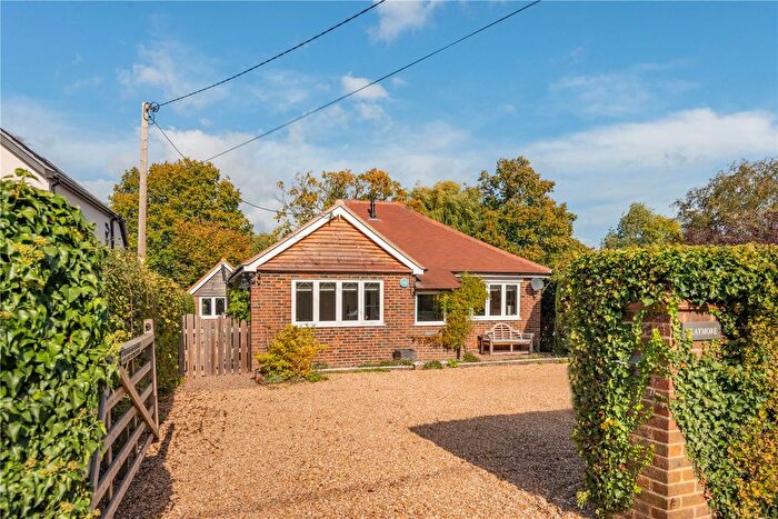 3 Bedroom Bungalow For Sale In Flexford Road, Normandy, GU3
