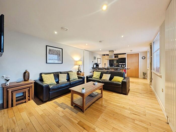 1 Bedroom Flat For Sale In Grey Street, Newcastle Upon Tyne, Tyne And Wear, NE1