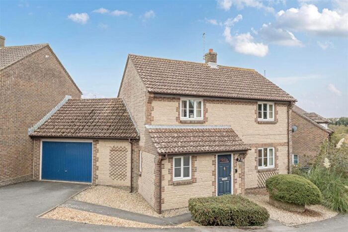 3 Bedroom Detached House For Sale In Frys Close, Portesham, Weymouth, DT3