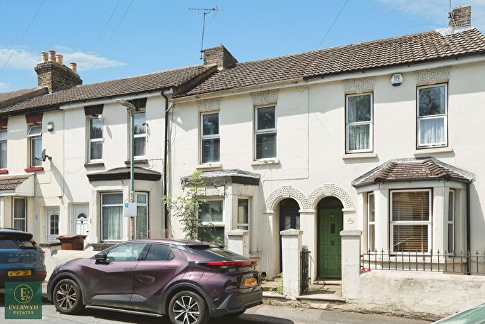 2 Bedroom Terraced House For Sale In Belmont Road, Kent, ME7