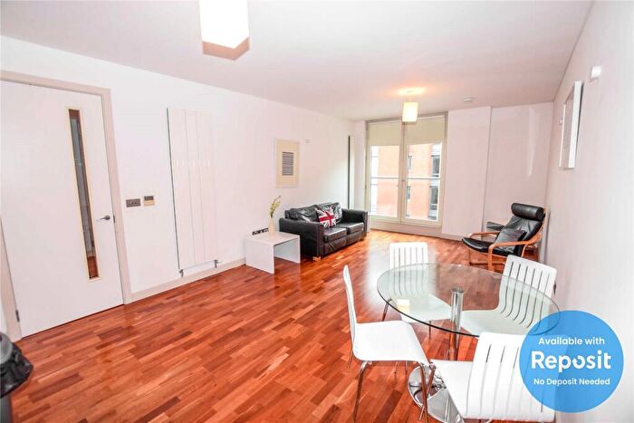 1 Bedroom Flat To Rent In Leftbank, Spinningfields, Manchester, M3