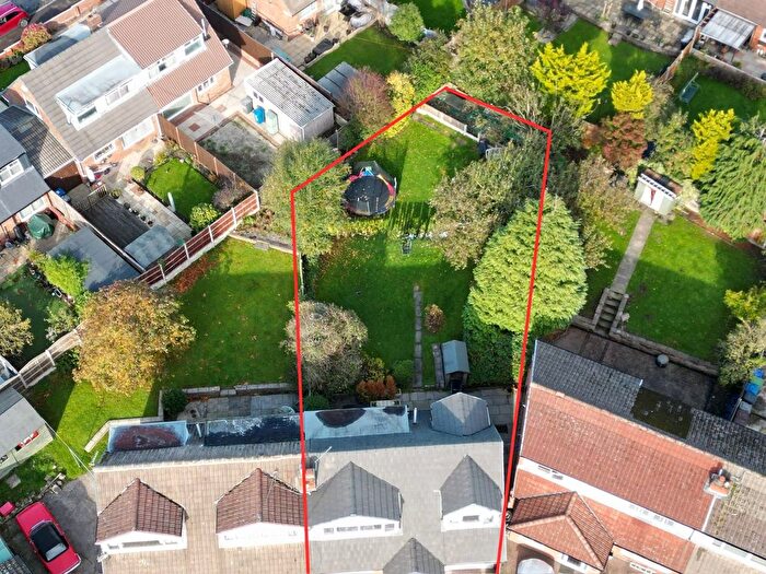 4 Bedroom Semi-Detached House For Sale In Dursley Drive, Ashton-In-Makerfield, WN4