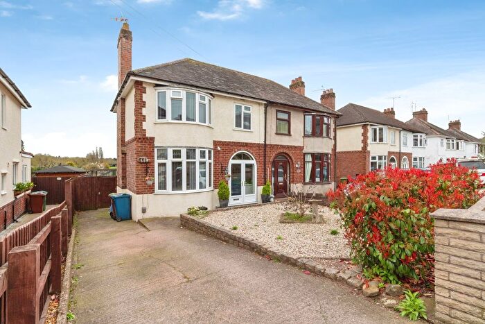 3 Bedroom Semi Detached House For Sale In Tixall Road, Stafford, Staffordshire, ST16