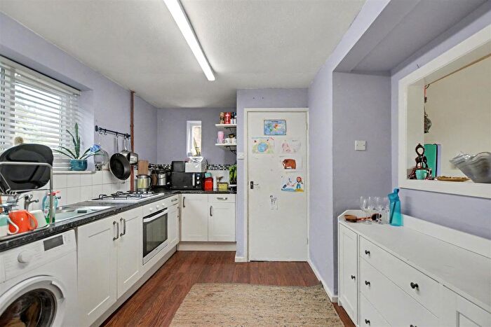 3 Bedroom Semi-detached House For Sale In Ewe Lamb Lane, Bramcote, Nottingham, NG9