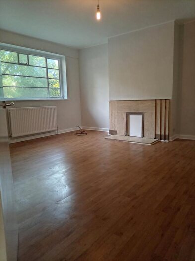 3 Bedroom Apartment To Rent In Granville Road, Newcastle Upon Tyne, NE2