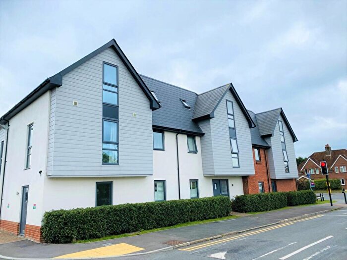 2 Bedroom Apartment To Rent In Francis Close, Thatcham, RG18