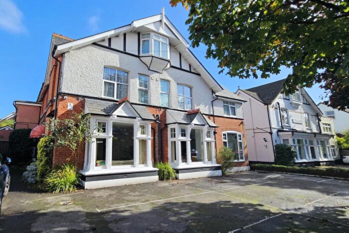 13 Bedroom Detached House For Sale In Bournemouth, BH5