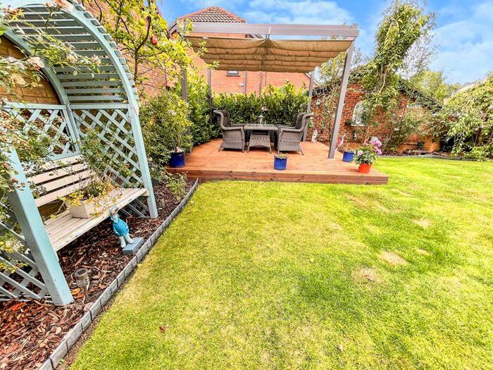 4 Bedroom Detached House For Sale In Hunter Drive, Radcliffe, M26