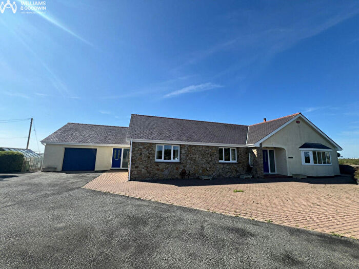 3 Bedroom Detached Bungalow For Sale In Llanfaelog, Ty Croes, Anglesey, LL63