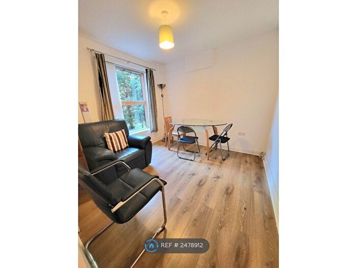 3 Bedroom Flat To Rent In Anson Road, Manchester, M14