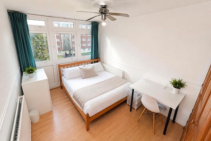 4 Bedroom Flat To Rent In Bigland Street, Shadwell, London, E1