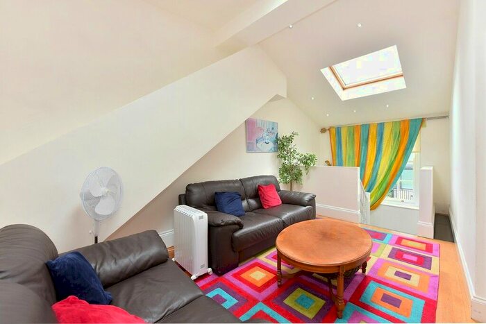 4 Bedroom Property To Rent In Eastbourne Mews, Paddington, W2