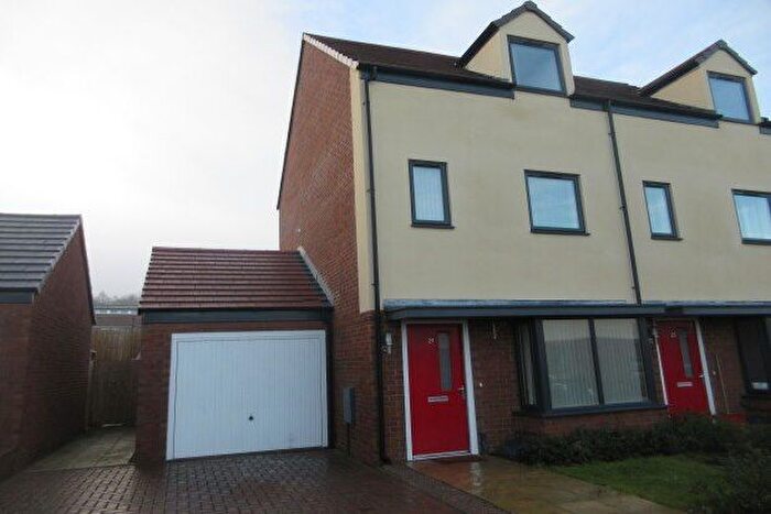 3 Bedroom Property To Rent In Tividale, Oldbury, B69