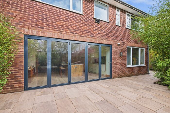 2 Bedroom Maisonette To Rent In Cedar Court, Marlow, Buckinghamshire, SL7