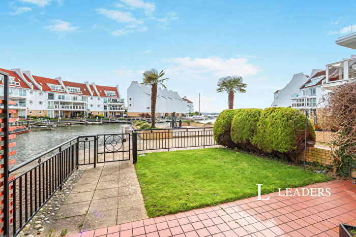 2 Bedroom Flat To Rent In Moriconium Quay, Lake Avenue, Poole, BH15