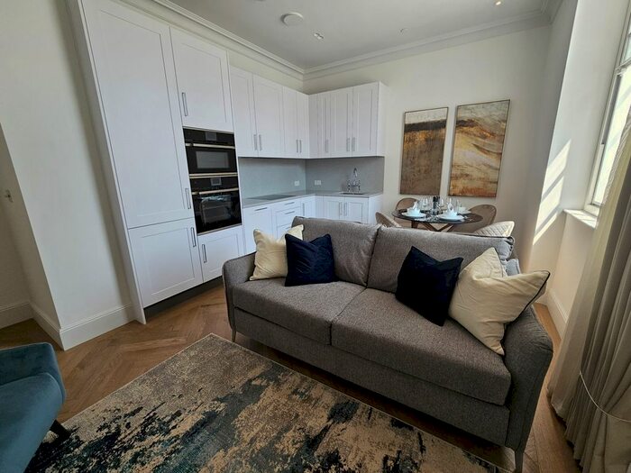 2 Bedroom Flat To Rent In Millbank, London, SW1P