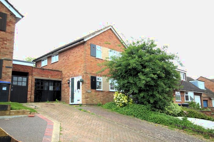 3 Bedroom Detached House For Sale In Daventry Road, Norton, Daventry, NN11