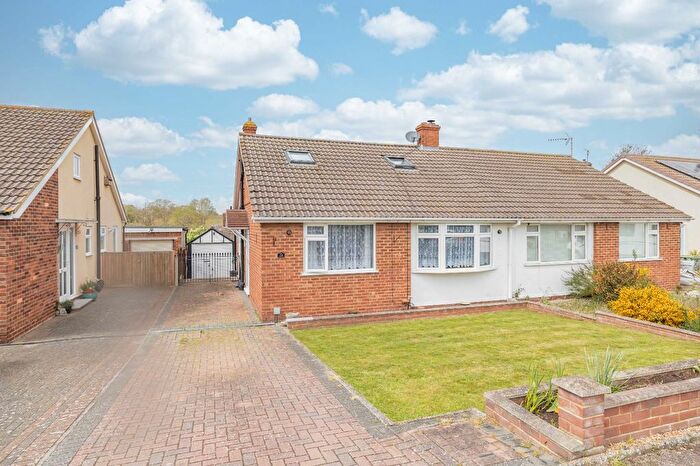 3 Bedroom Bungalow For Sale In Willement Road, Faversham, Kent, ME13