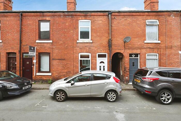 2 Bedroom Terraced House For Sale In Beehive Street, Retford, DN22