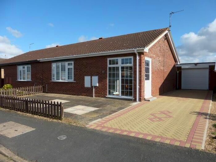 2 Bedroom Bungalow To Rent In Hunters Chase, March, PE15
