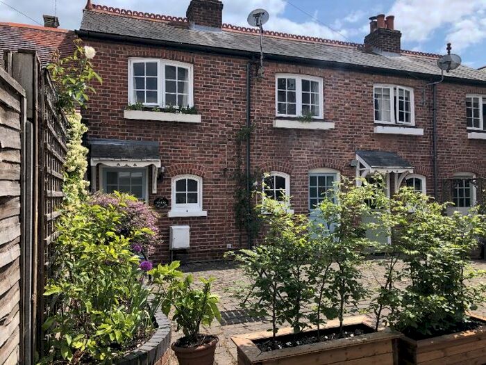 2 Bedroom Detached House To Rent In St. Josephs Mews, Grove Road North, Southsea, PO5