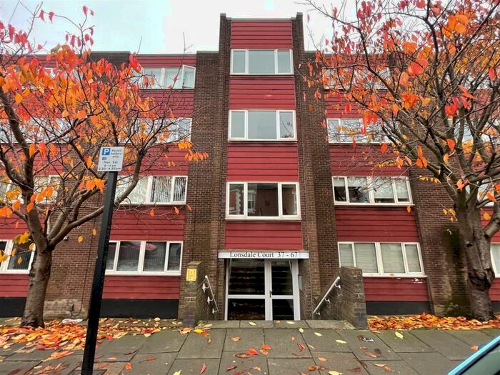 2 Bedroom Apartment To Rent In Lonsdale Court, West Jesmond, Newcastle Upon Tyne, NE2