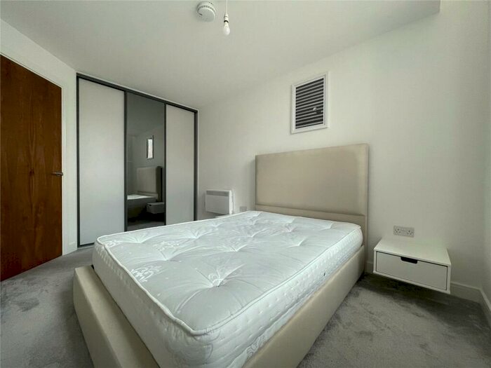 1 Bedroom Apartment To Rent In New Eton House, Bath Road, Slough, Berkshire, SL1