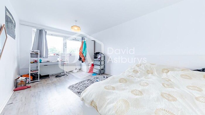 4 Bedroom Apartment To Rent In York Way, Camden Town, London, NW1