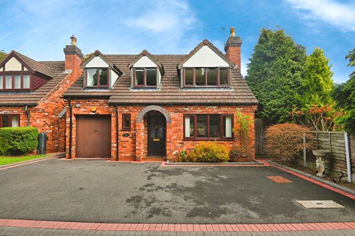 5 Bedroom Detached House For Sale In Hurley Close, Sutton Coldfield, B72