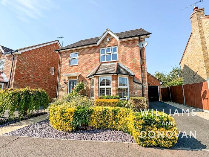 4 Bedroom Detached House For Sale In Millview Meadows, Rochford, SS4