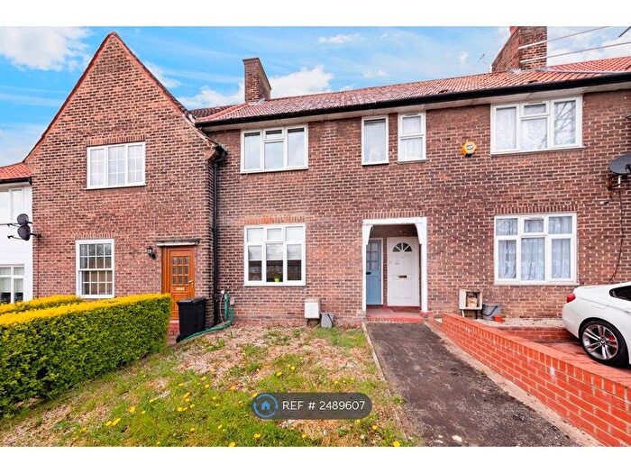 2 Bedroom Terraced House To Rent In Downham Way, Bromley, BR1