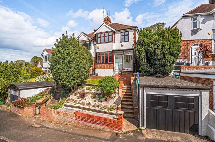 3 Bedroom Semi Detached House For Sale In New Road, Abbey Wood, London, SE2