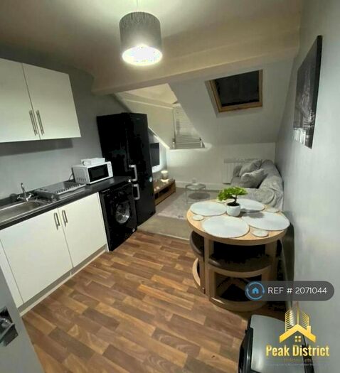 2 Bedroom Flat To Rent In Buxton, Buxton, SK17