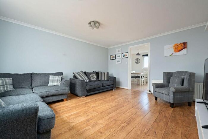 2 Bedroom Semi-Detached House For Sale In Willow Brae, Plean, FK7