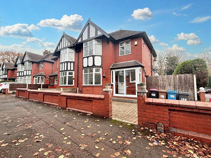 3 Bedroom Semi-Detached House To Rent In Walkden Road, Worsley, M28