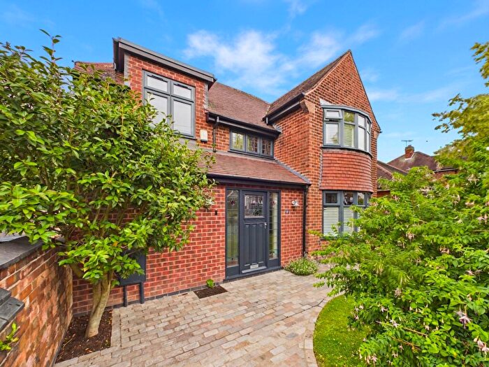3 Bedroom Detached House For Sale In Melbury Avenue, Woodthorpe, Nottingham, NG5