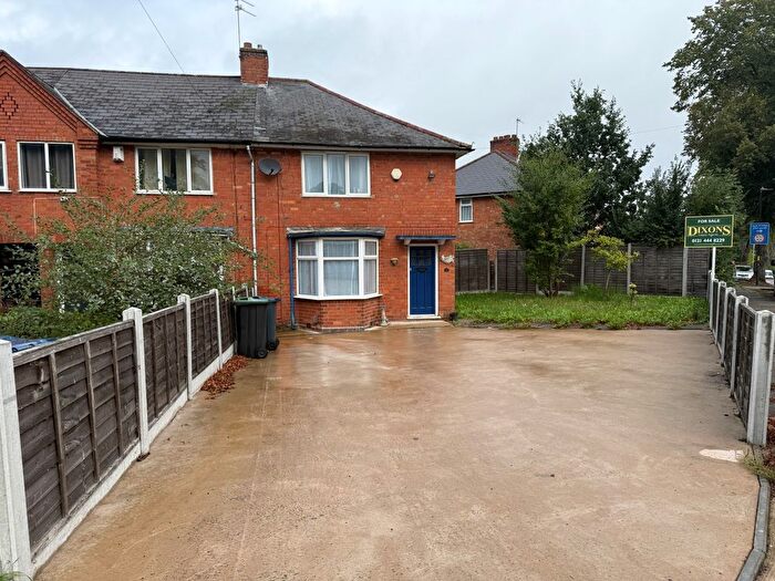 3 Bedroom End Of Terrace House To Rent In Pineapple Road, Birmingham, B30