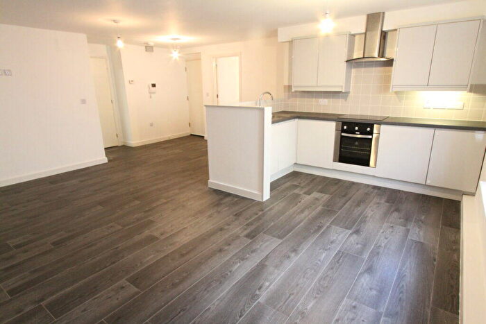 1 Bedroom Apartment To Rent In Church Lane, Banbury, Oxon, OX16
