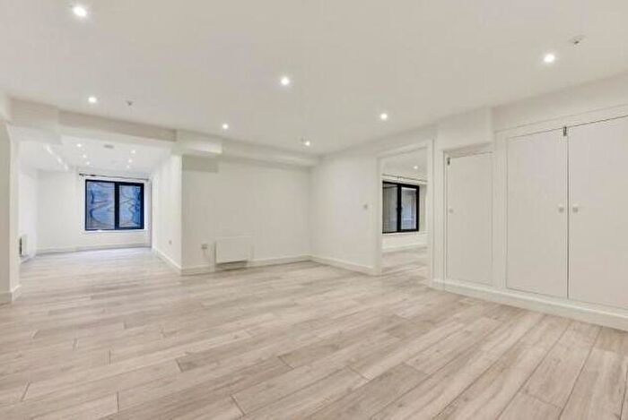 1 Bedroom Apartment To Rent In Victoria House, High Wycombe, HP11