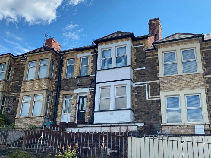 3 Bedroom Terraced House For Sale In Brynglas Road, Newport, NP20
