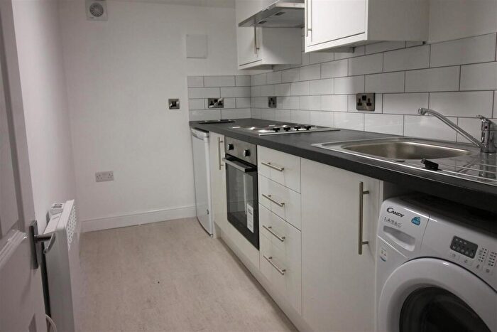 1 Bedroom House To Rent In St Johns Grove, Hyde Park, Leeds, LS6
